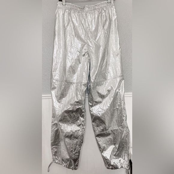 ZARA WOMAN MID RISE METALLIC PARACHUTE TROUSERS PANT SILVER 8338/405/070/015 - Picture 6 of 10